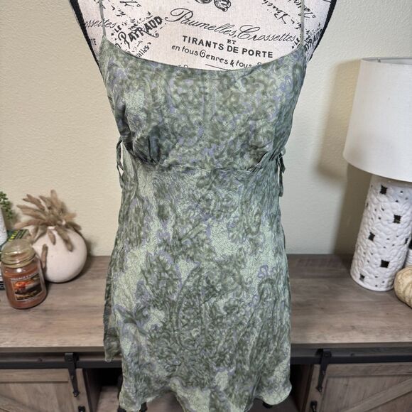 VTG Y2k Victoria's Secret Silk Green Paisley Mini Slip Dress Sz M Side Ties RARE - Picture 3 of 10